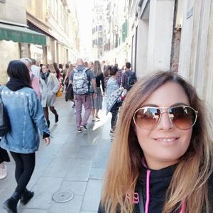 Meet your Posher, Lori